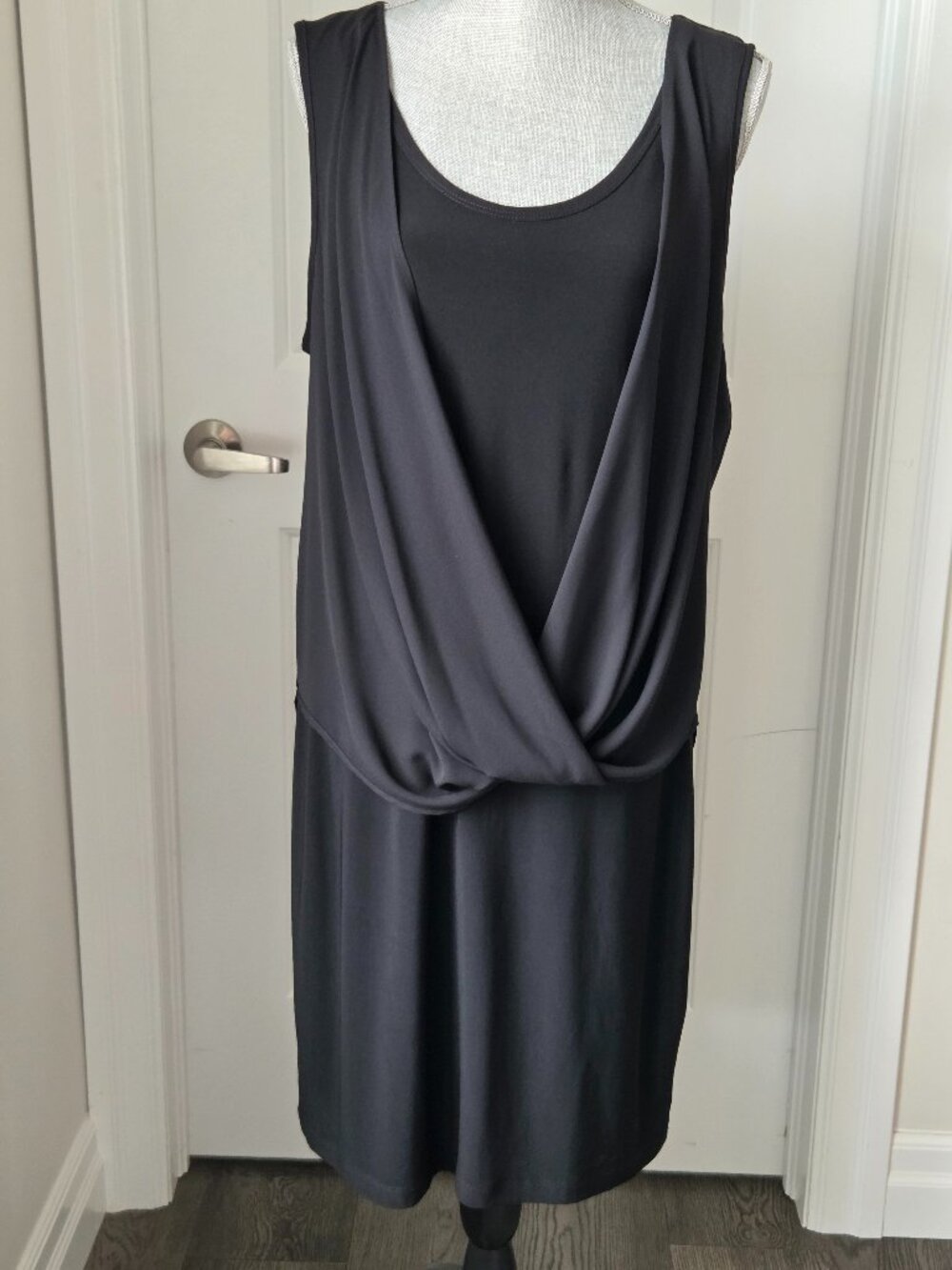 Frank Lyman cocktail sleeveless black dress elegant cross over cowl size 12